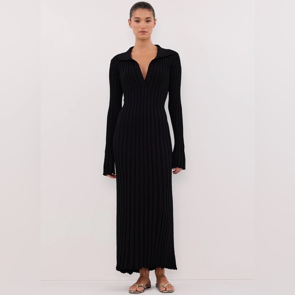 Elegant Black Ribbed Maxi Dress
